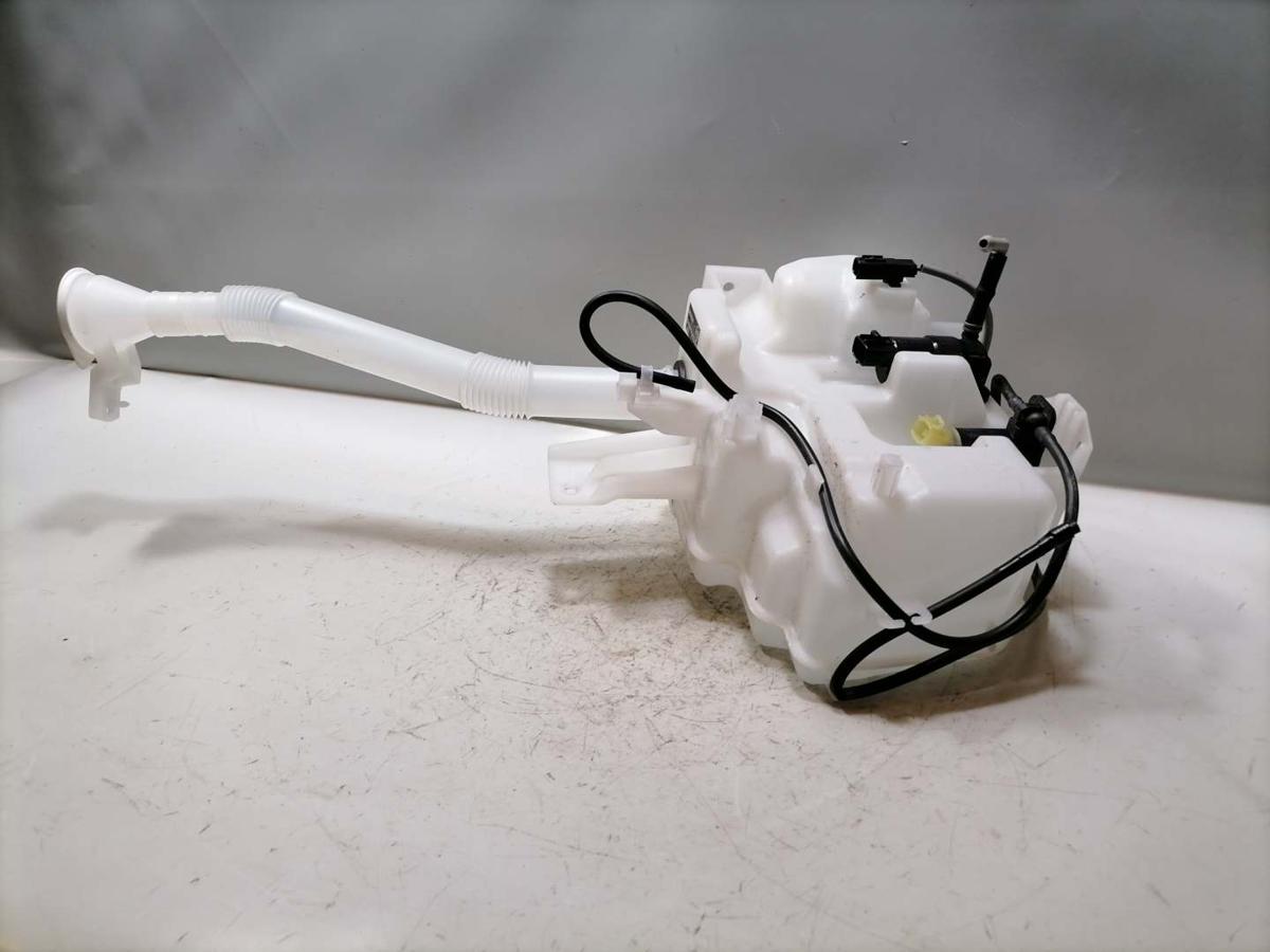 Mitsubishi Eclipse Cross original Scheibenwaschbeh&auml;lter vorn mit Pumpen Bj.2023